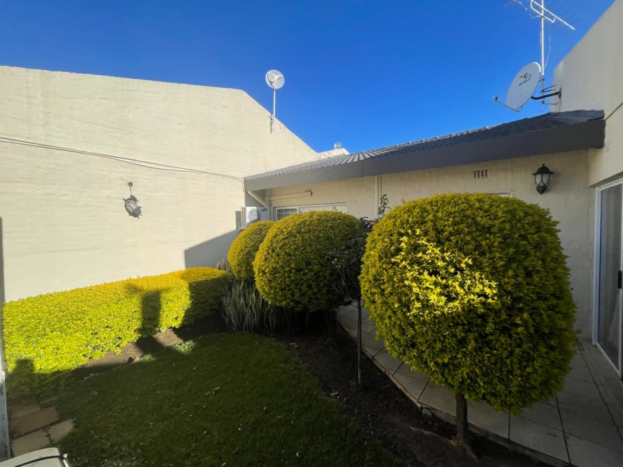 4 Bedroom Property for Sale in Doorn Free State